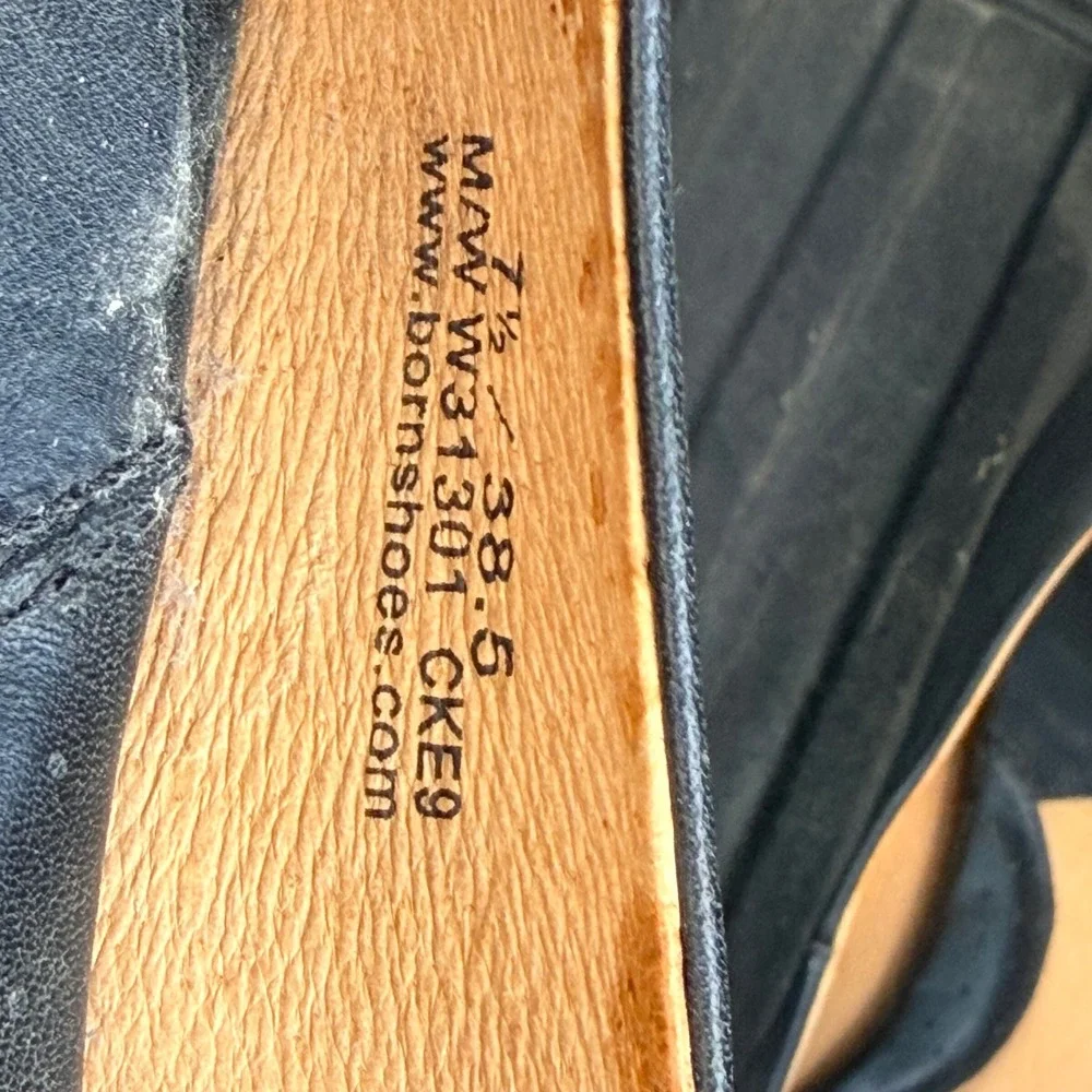 Born Mary Jane Flats Womens 7.5 Black Leather Comfort Shoes W31301 CKE9